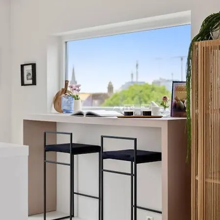 Penthouse In Apartment *